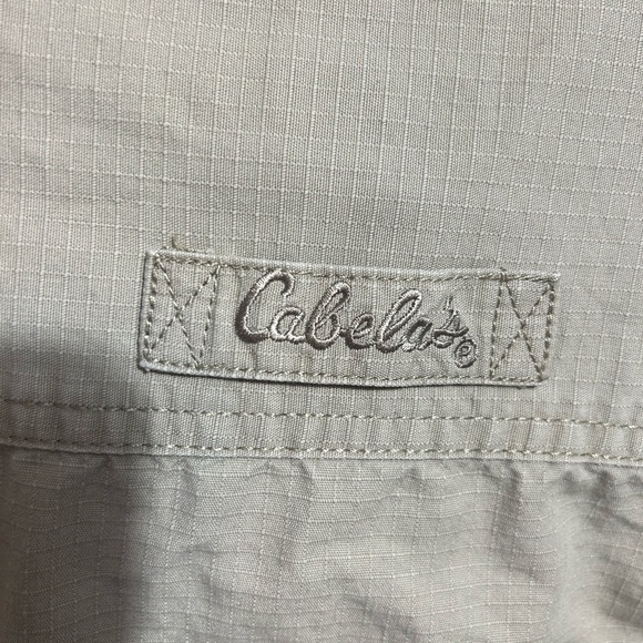 Cabelas Legendary long sleeve button up size medium - Picture 5 of 8
